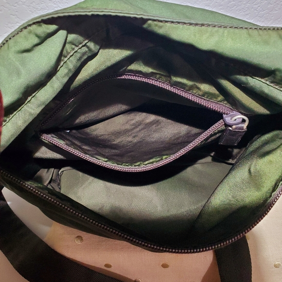 PRADA VINTAGE EBANO GREEN TESSUTO SPORT NYLON WOMEN'S CROSS BODY BAG - … - Picture 7 of 16